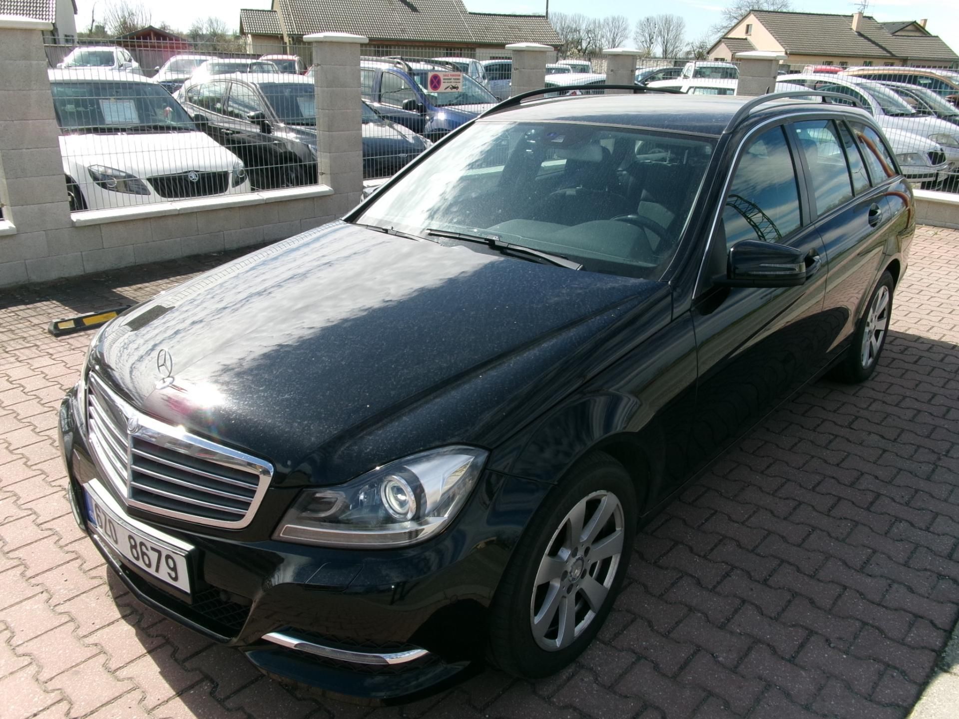 Mercedes-Benz Třídy C, C220 CDI 4MATIC
