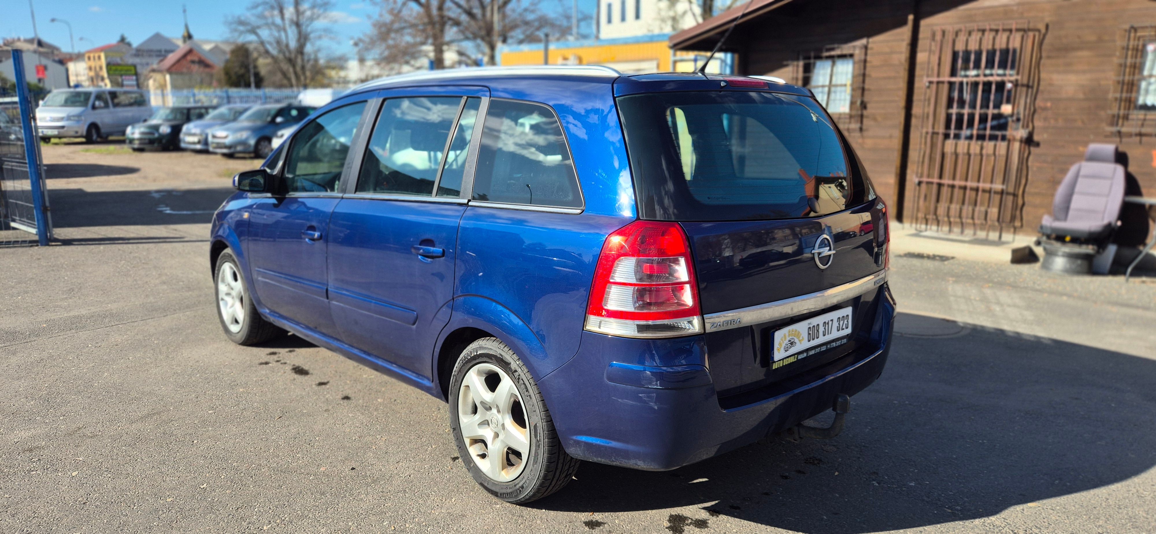 Opel Zafira, 1.7 CDTI 7 MÍST, TAŽNÉ ZAŘ. - fotka 5
