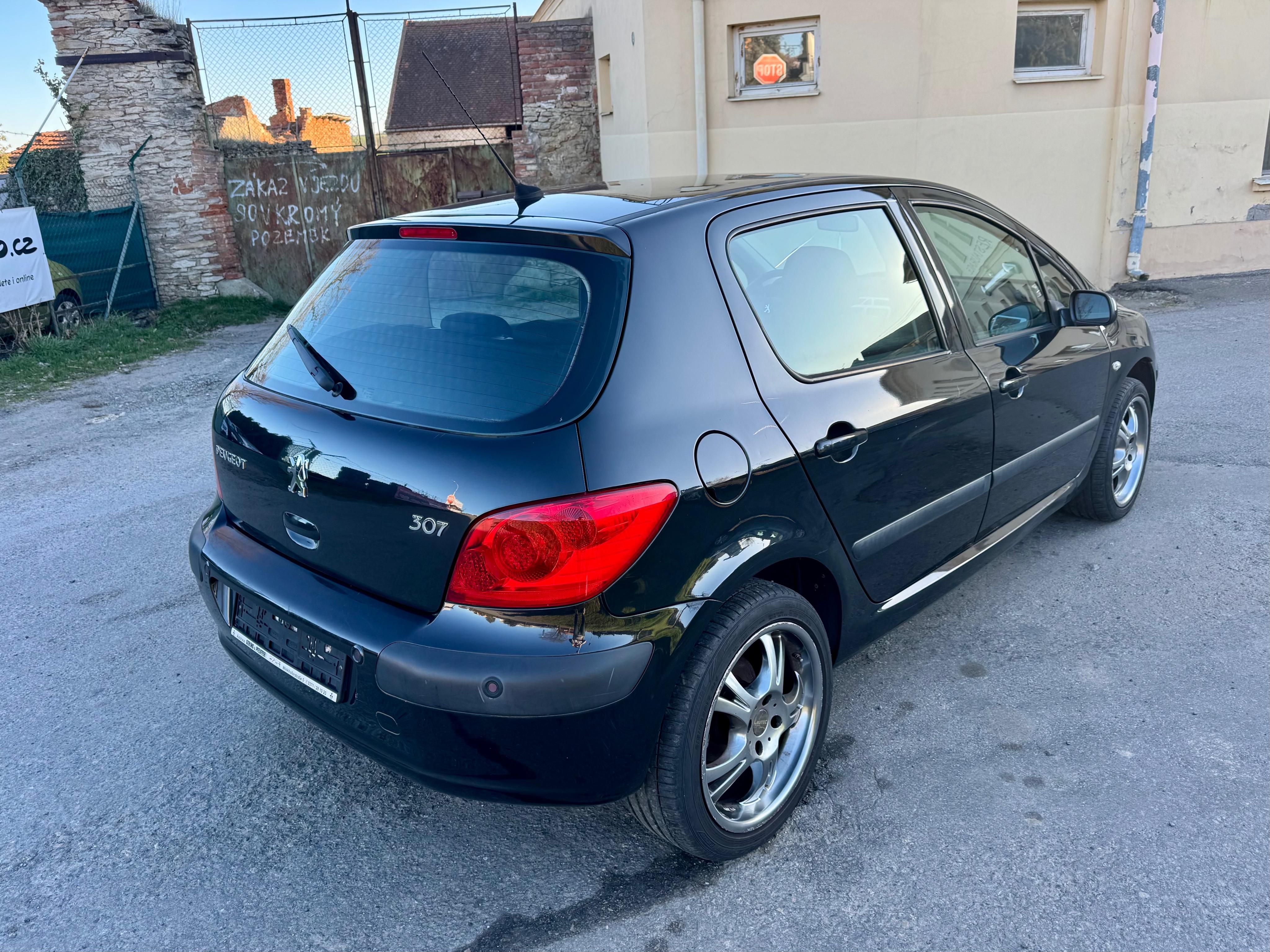 Peugeot 307, 1.4i 65kW Klima - fotka 4