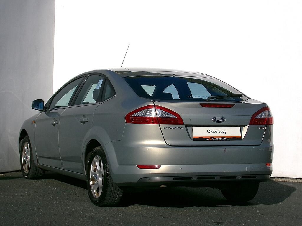 Ford Mondeo, Titanium 2.0 TDCi 103 kW - fotka 6