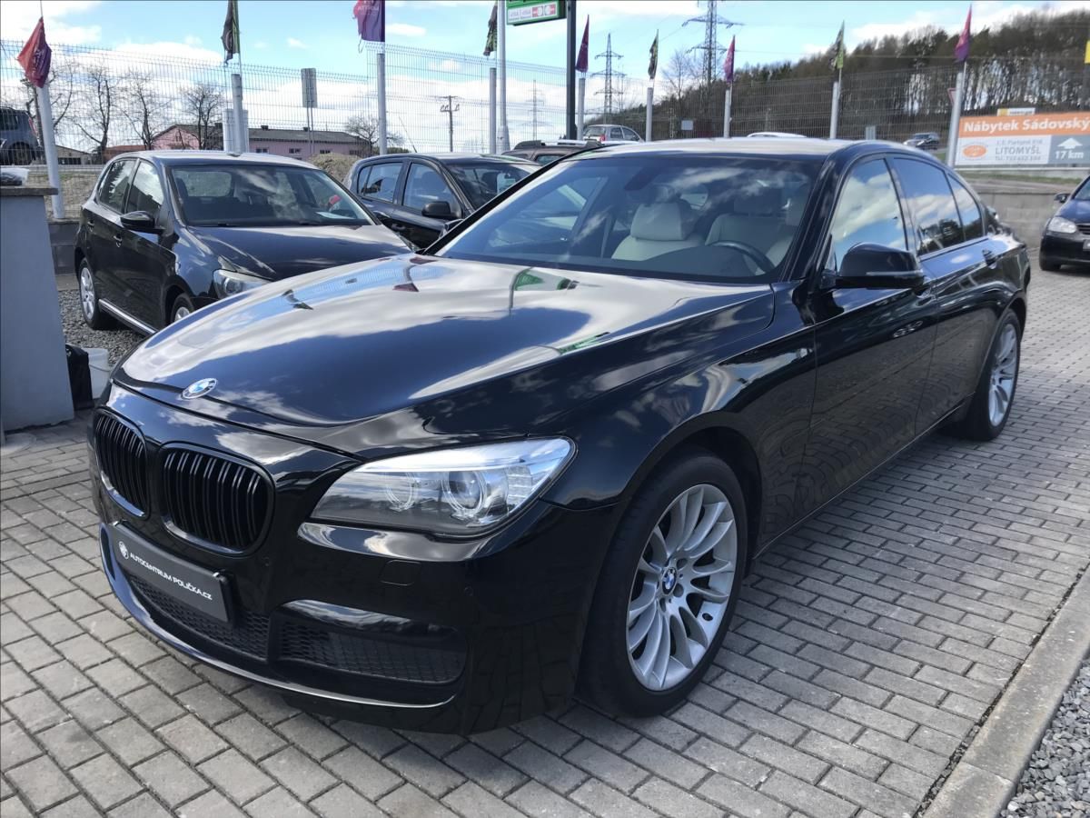 BMW Řada 7, 3,0 xDrive M-paket