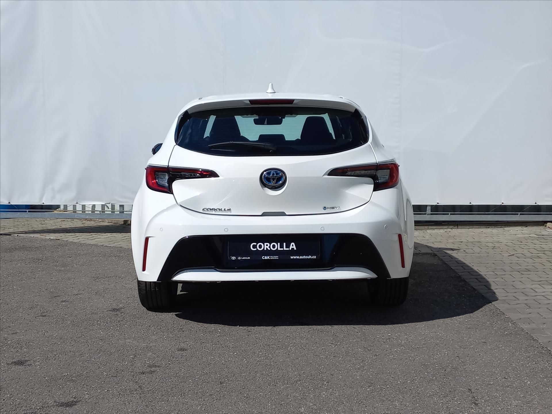 Toyota Corolla, 1,8 Hybrid e-CVT 140k  HB Comf - fotka 6