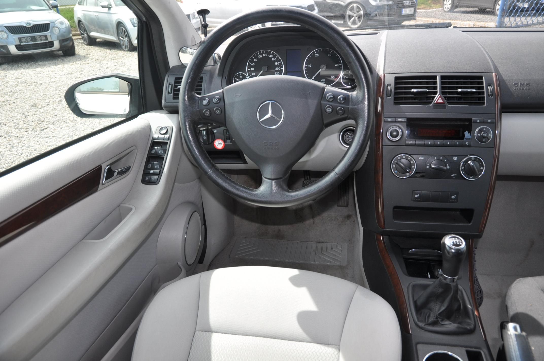 Mercedes-Benz Třídy A, 180CDi 80kW Elegance - fotka 5