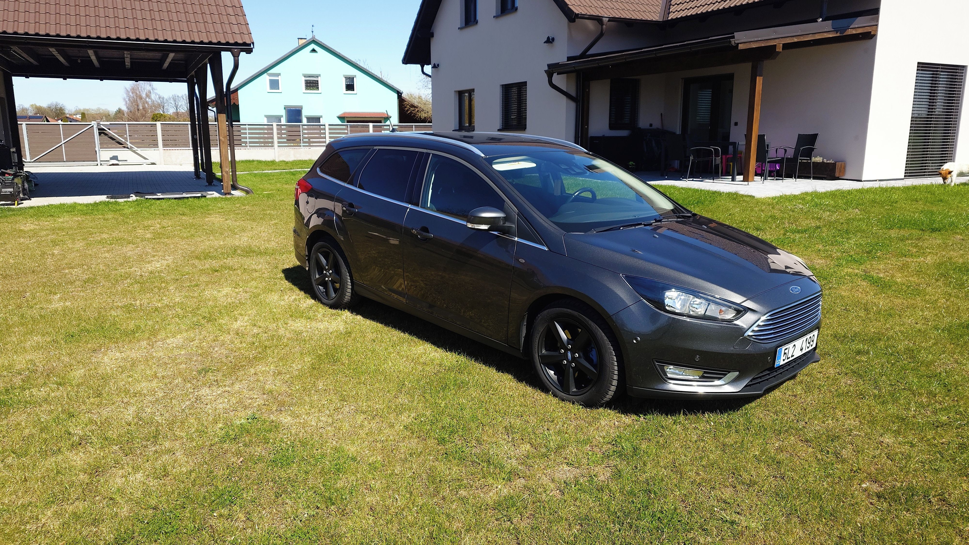 Ford Focus, Kombi Titanium 1.5 EB 150k - fotka 2