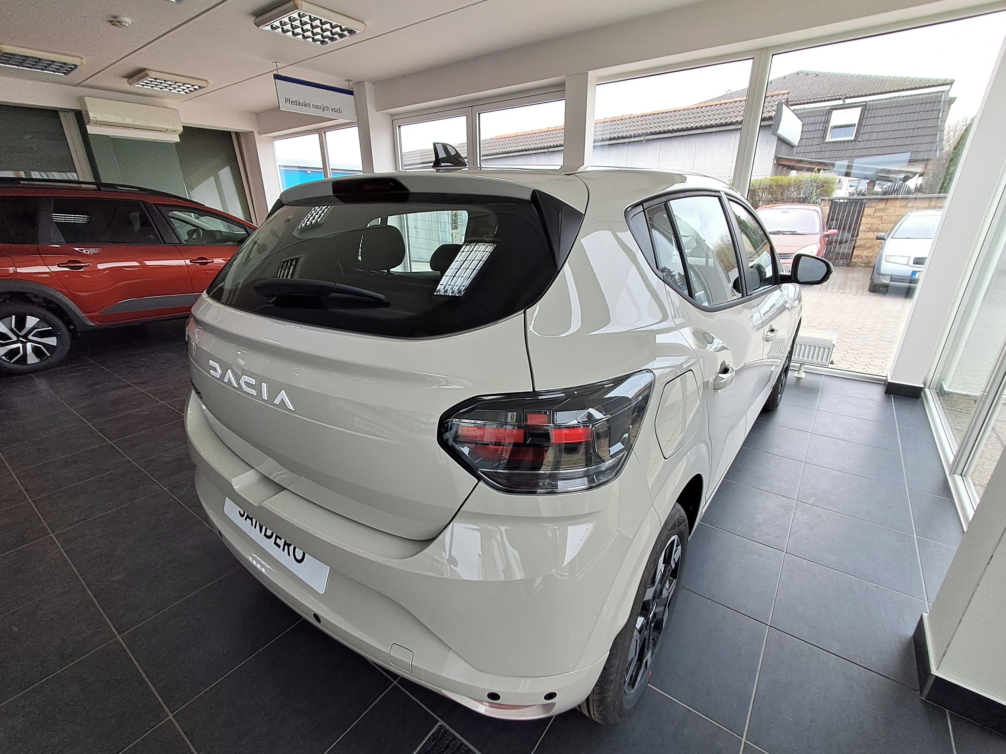 Dacia Sandero, 1.2_Eco-G 120 Journey - fotka 6