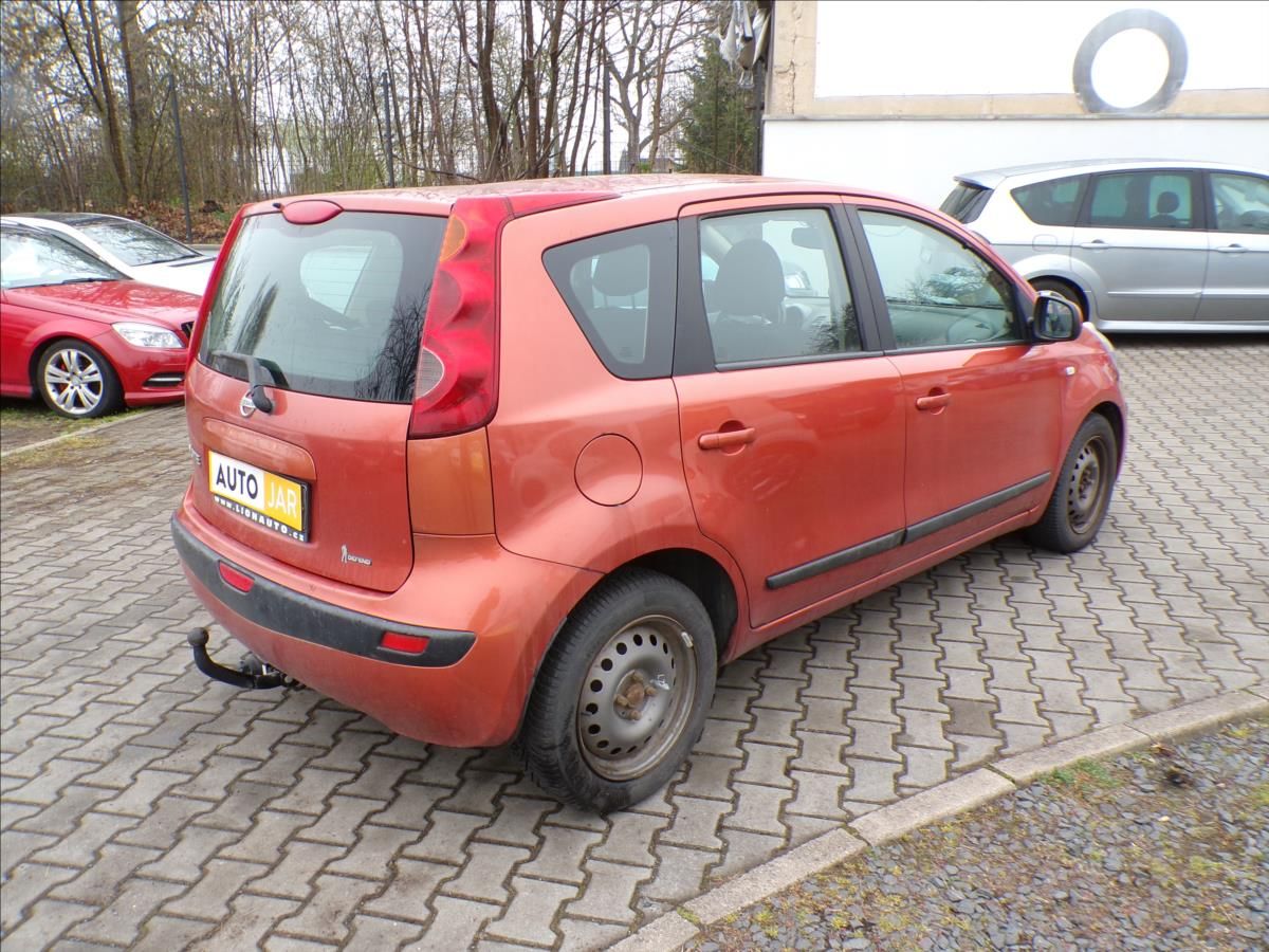 Nissan Note, 1,4 i  TAŽNÉ ZAŘÍZENÍ - fotka 4