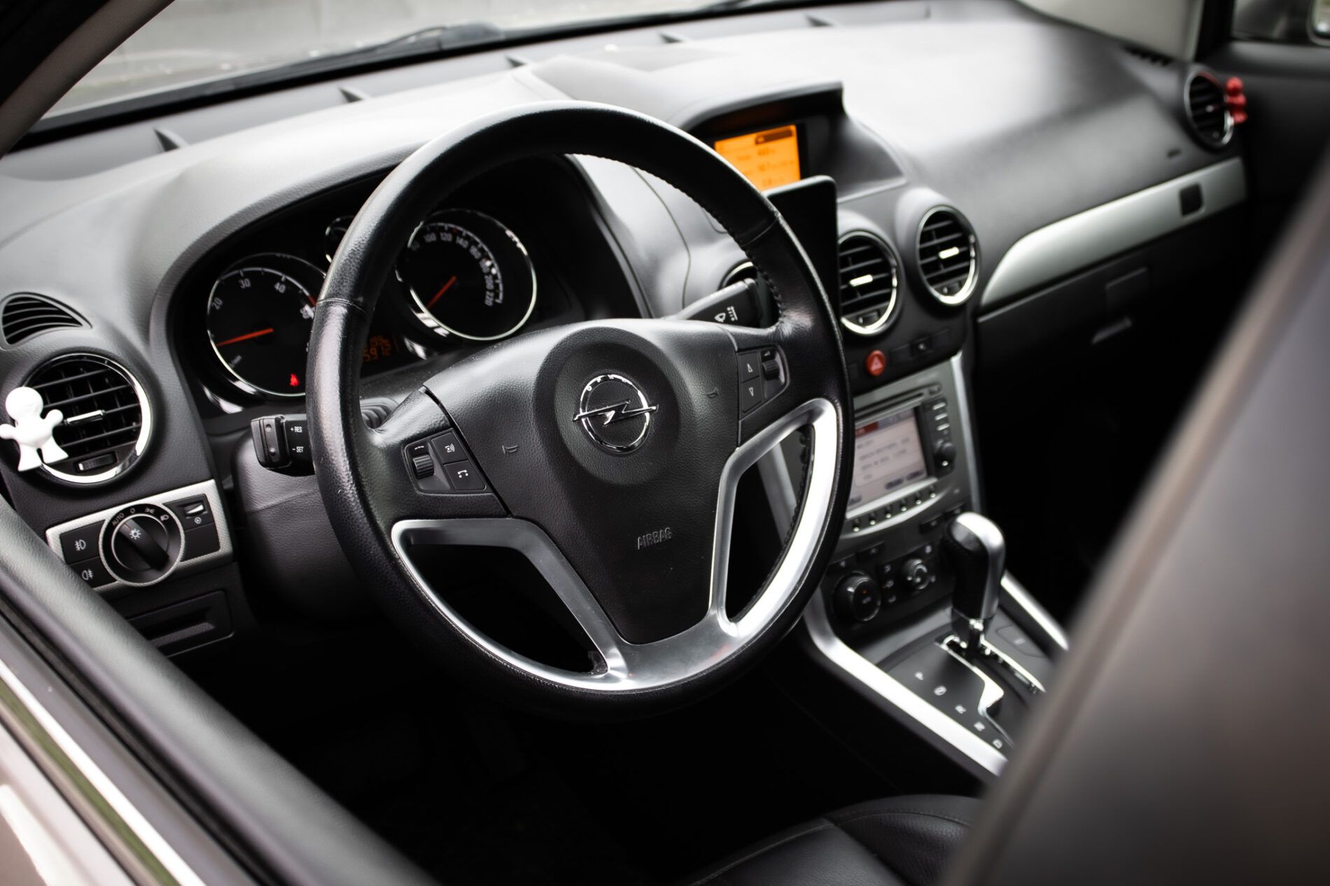 Opel Antara - fotka 6