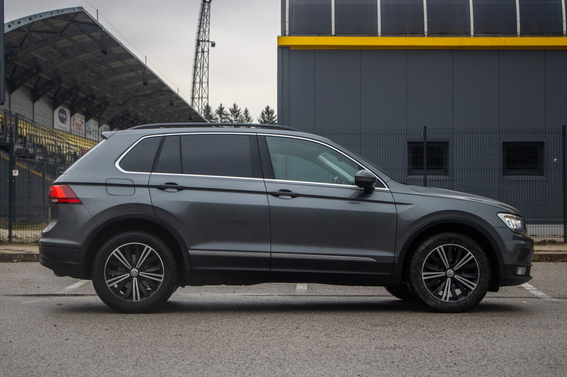 Volkswagen Tiguan - fotka 4