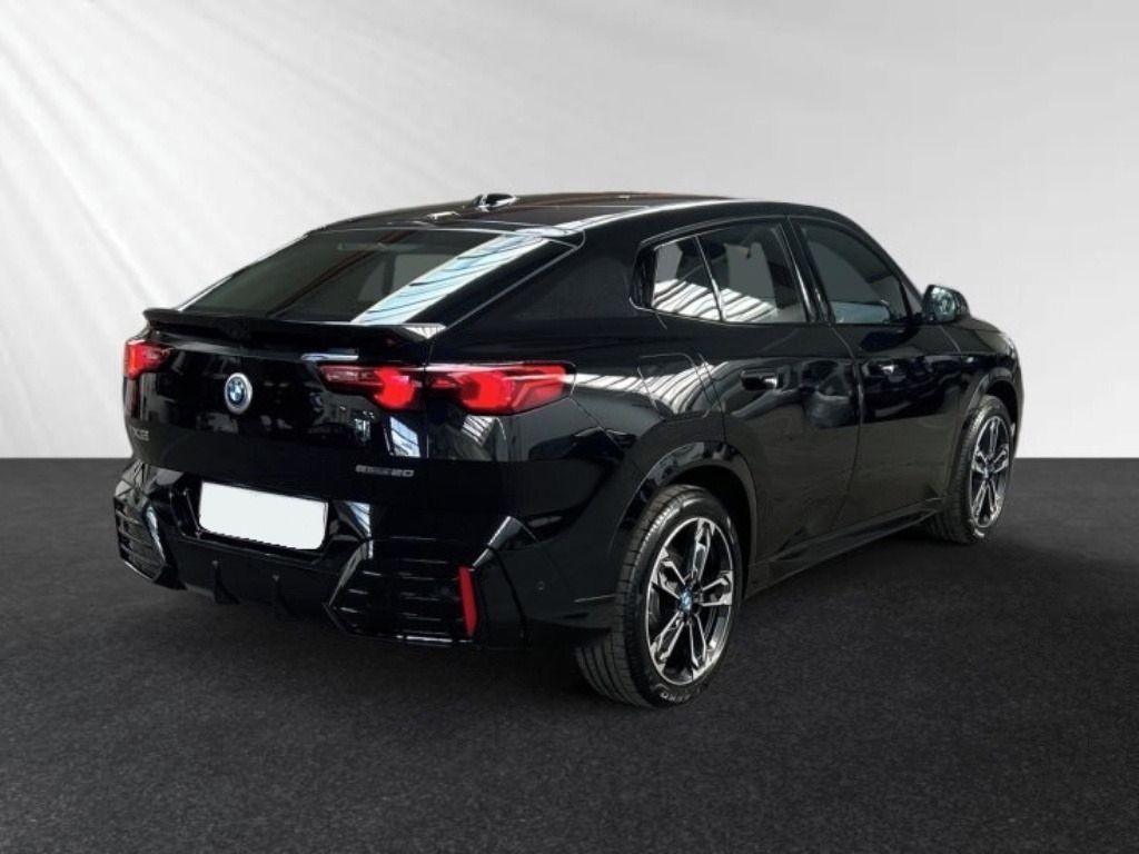 BMW iX2, eDrive 20 M Sportpaket*Navi* - fotka 2