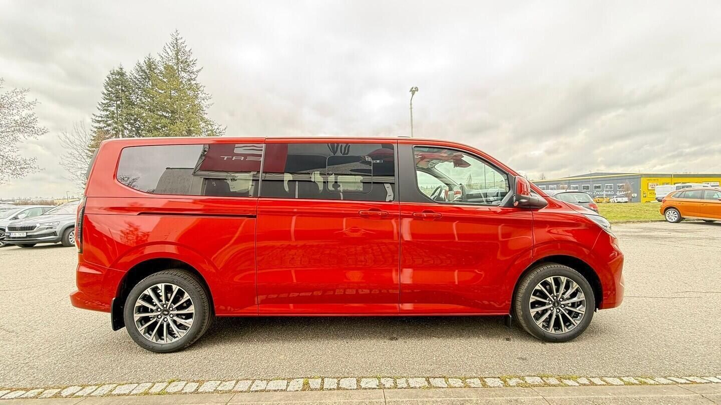 Ford Tourneo Custom, Tourneo Custom Titanium X, 2,0 - fotka 4