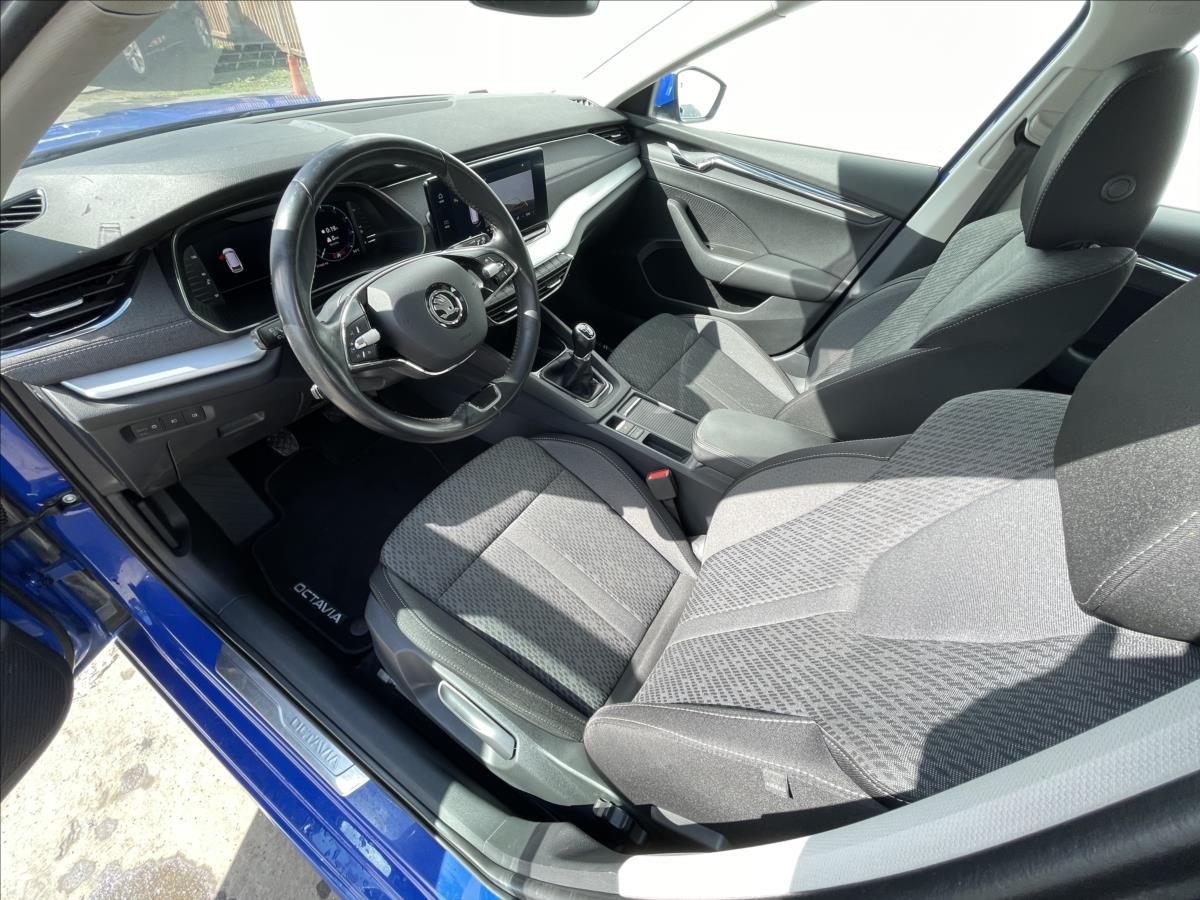 Škoda Octavia, 2,0 TDI Combi Style Plus ACC - fotka 5