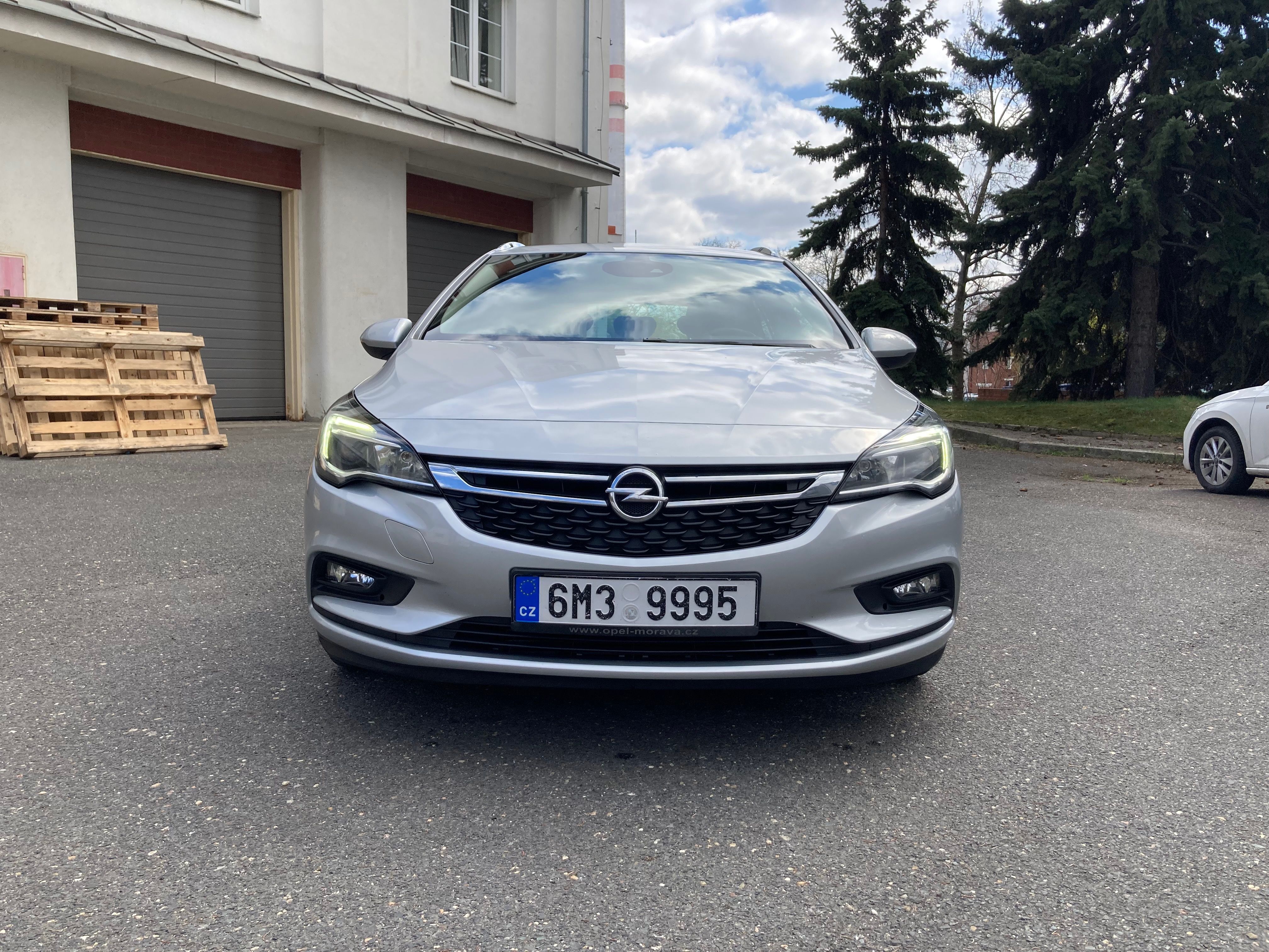 Opel Astra, ST+ 1.6CDTi 81kW DPH ČR 1.maj - fotka 5