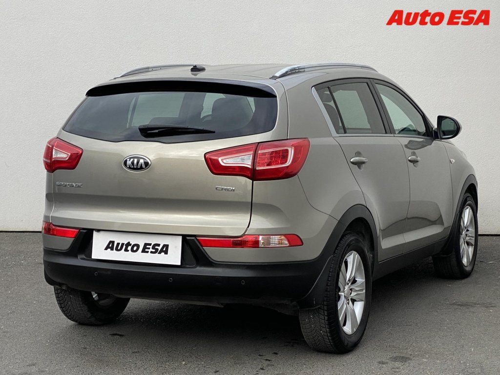 Kia Sportage, 1.7 CRDi,AC,navi,kamera - fotka 4