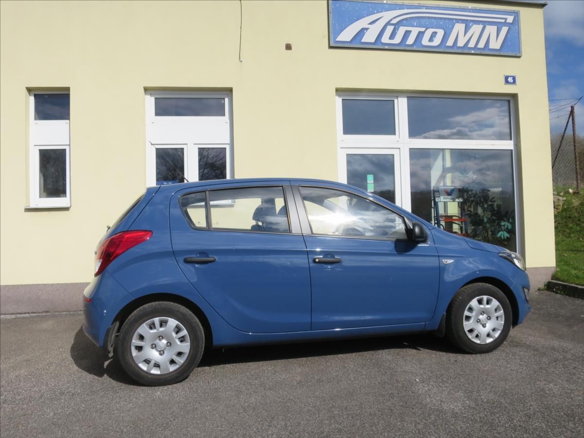 Hyundai i20, 1,3  i - fotka 2
