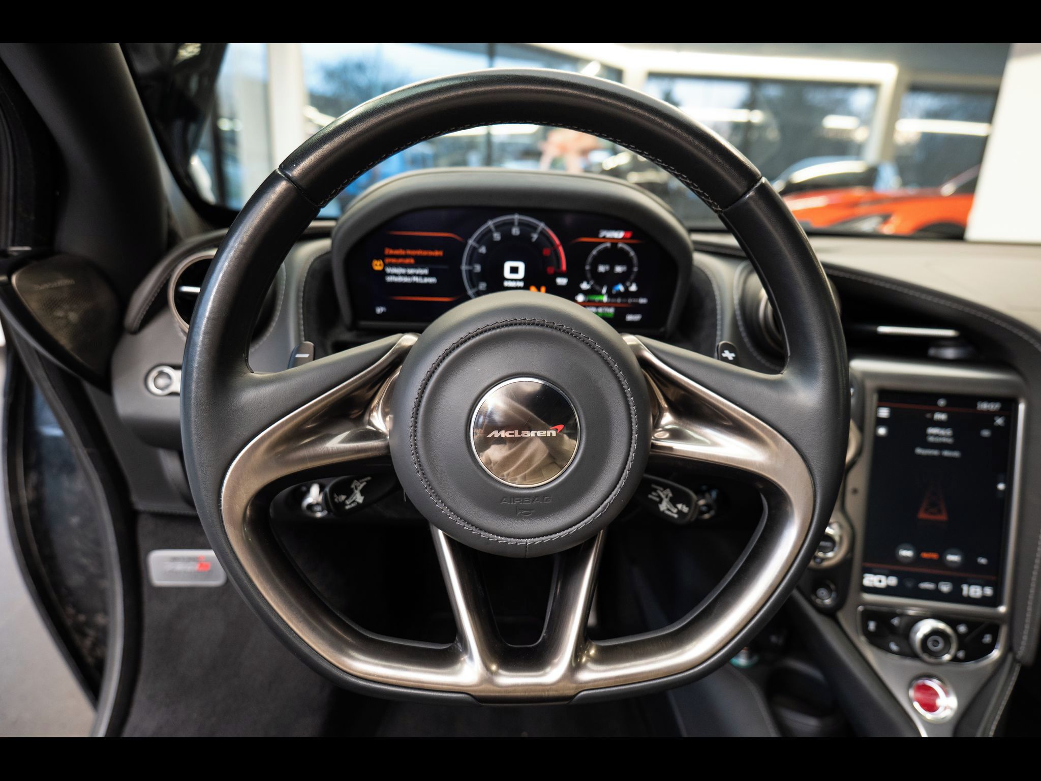 McLaren 720S, 360/LED/B&O Audio - fotka 6