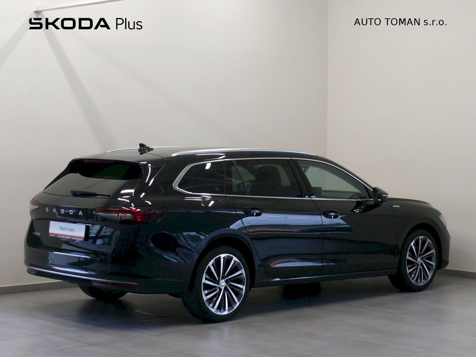 Škoda Superb, Combi L&K 2,0 TDI 110 kW 7-stu - fotka 2