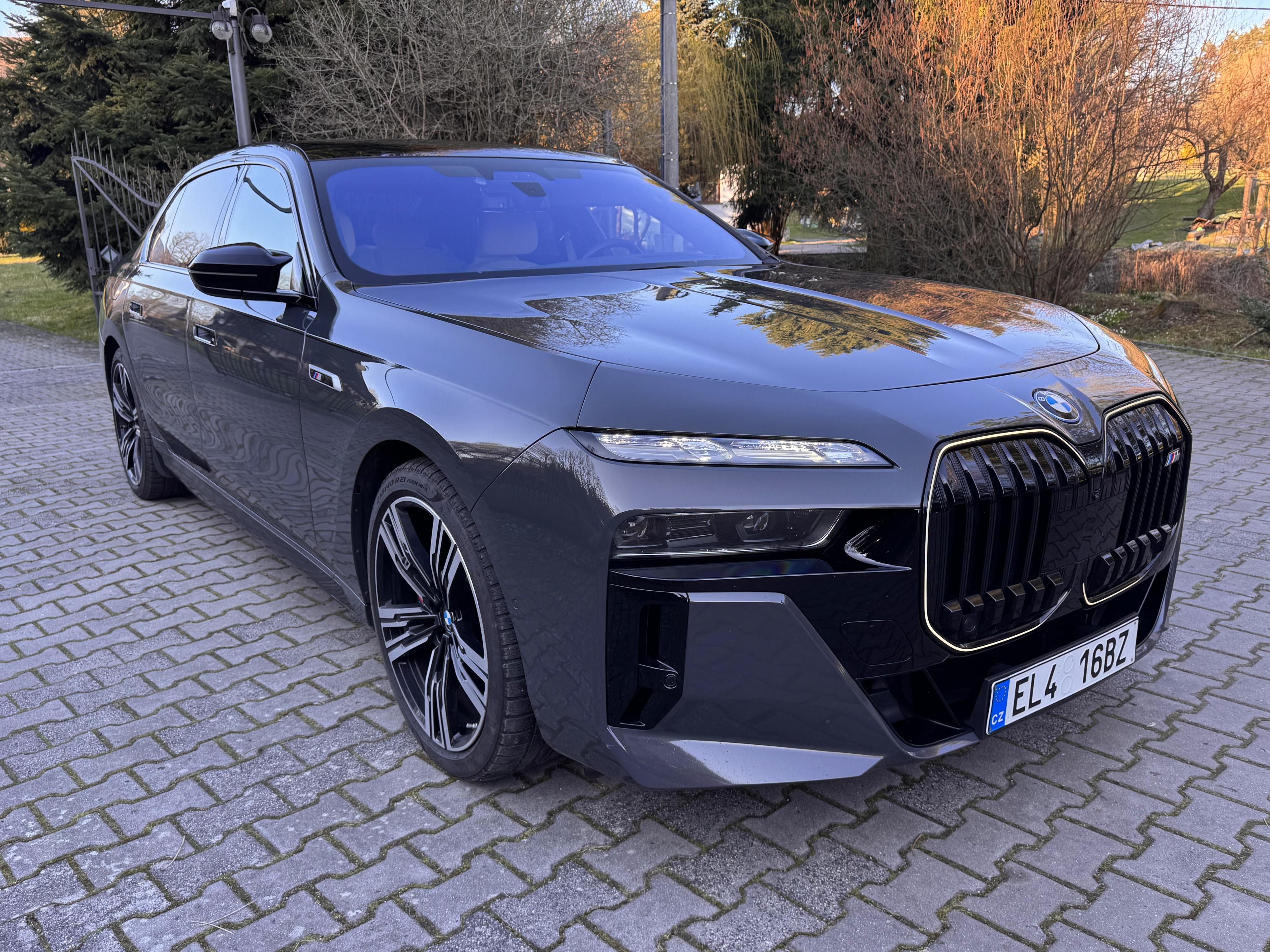 BMW Řada 7, M760e ZÁRUKA 3/27,PŮVOD CZ - fotka 6