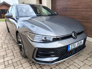 2.0tdi 110kw R-LINE,nové v CZ