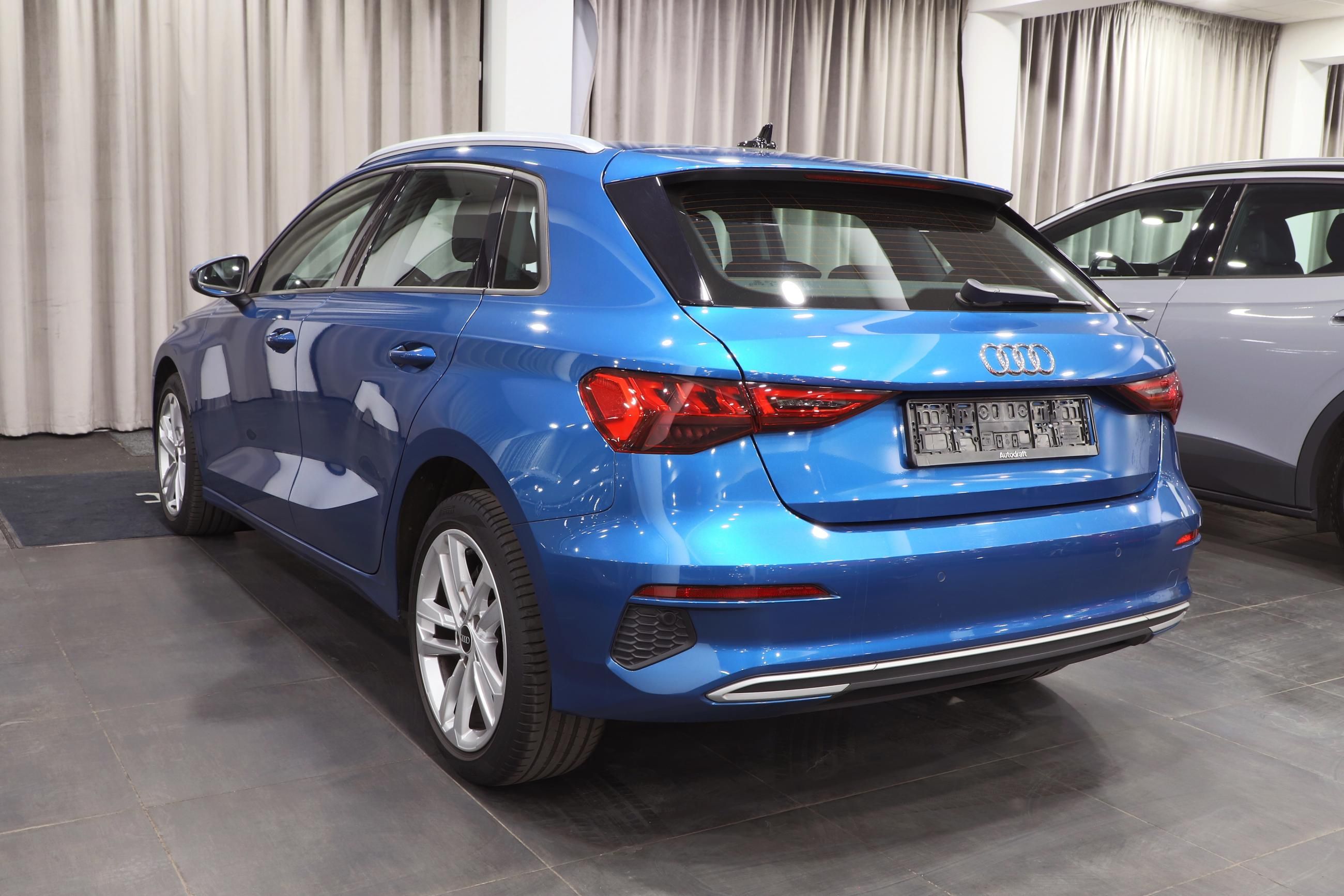Audi A3, Sportback 30 TFSI 81kW - fotka 4