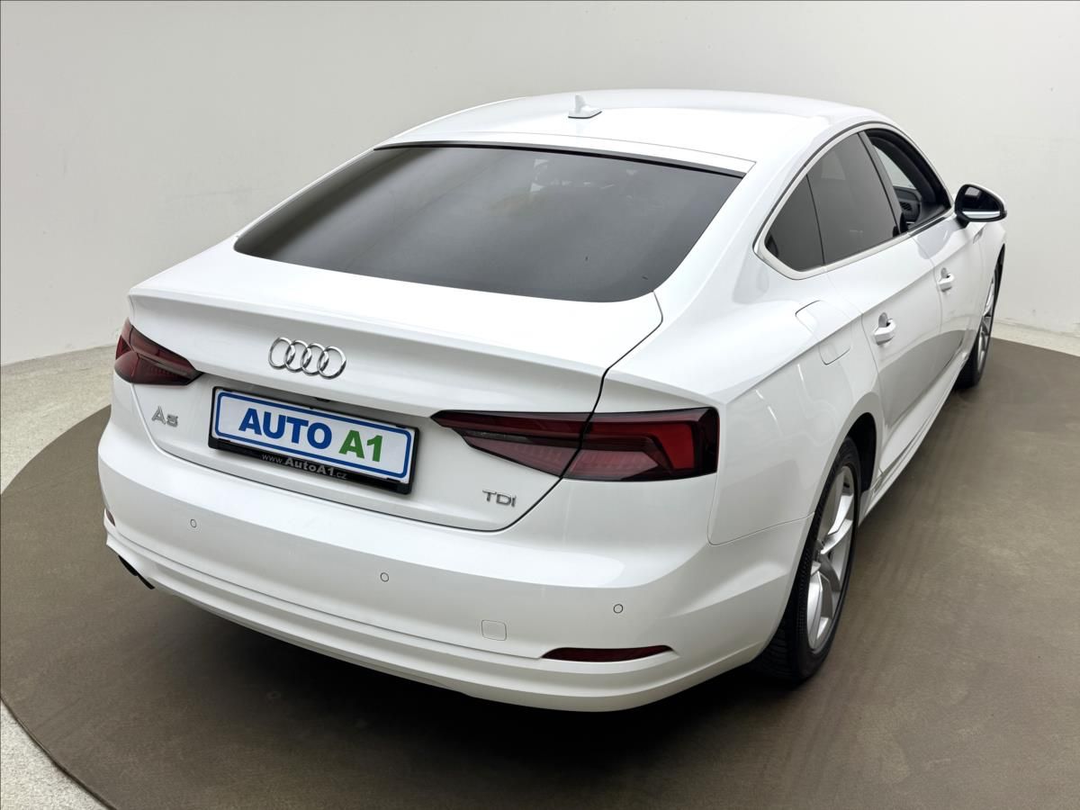 Audi A5, 2,0 140kW AT 4X4 HUD DPH NAVI - fotka 4