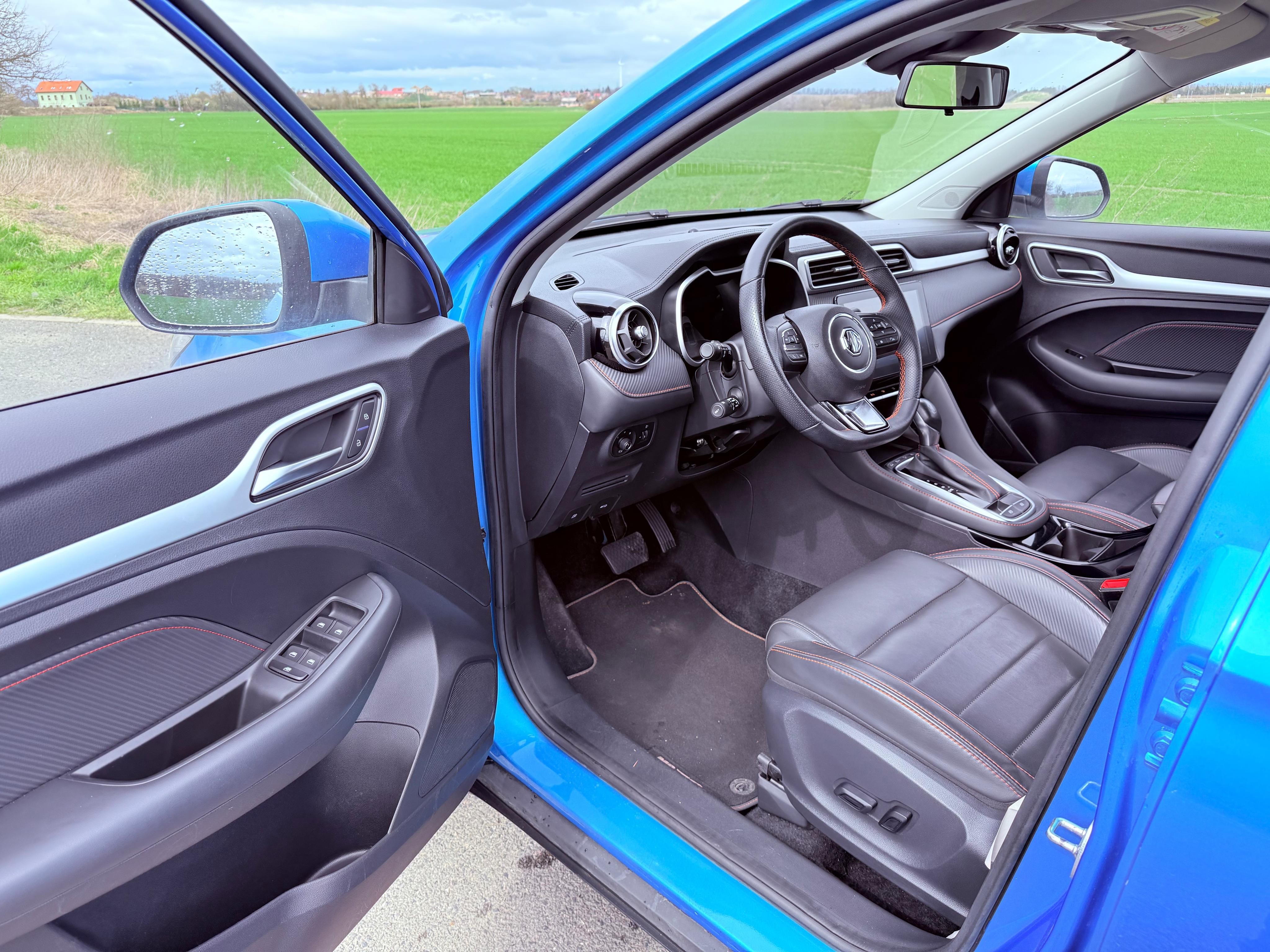 MG ZS, automat 1.0i turbo - fotka 5