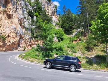 Na náhradní díly Touareg 2.5 r
