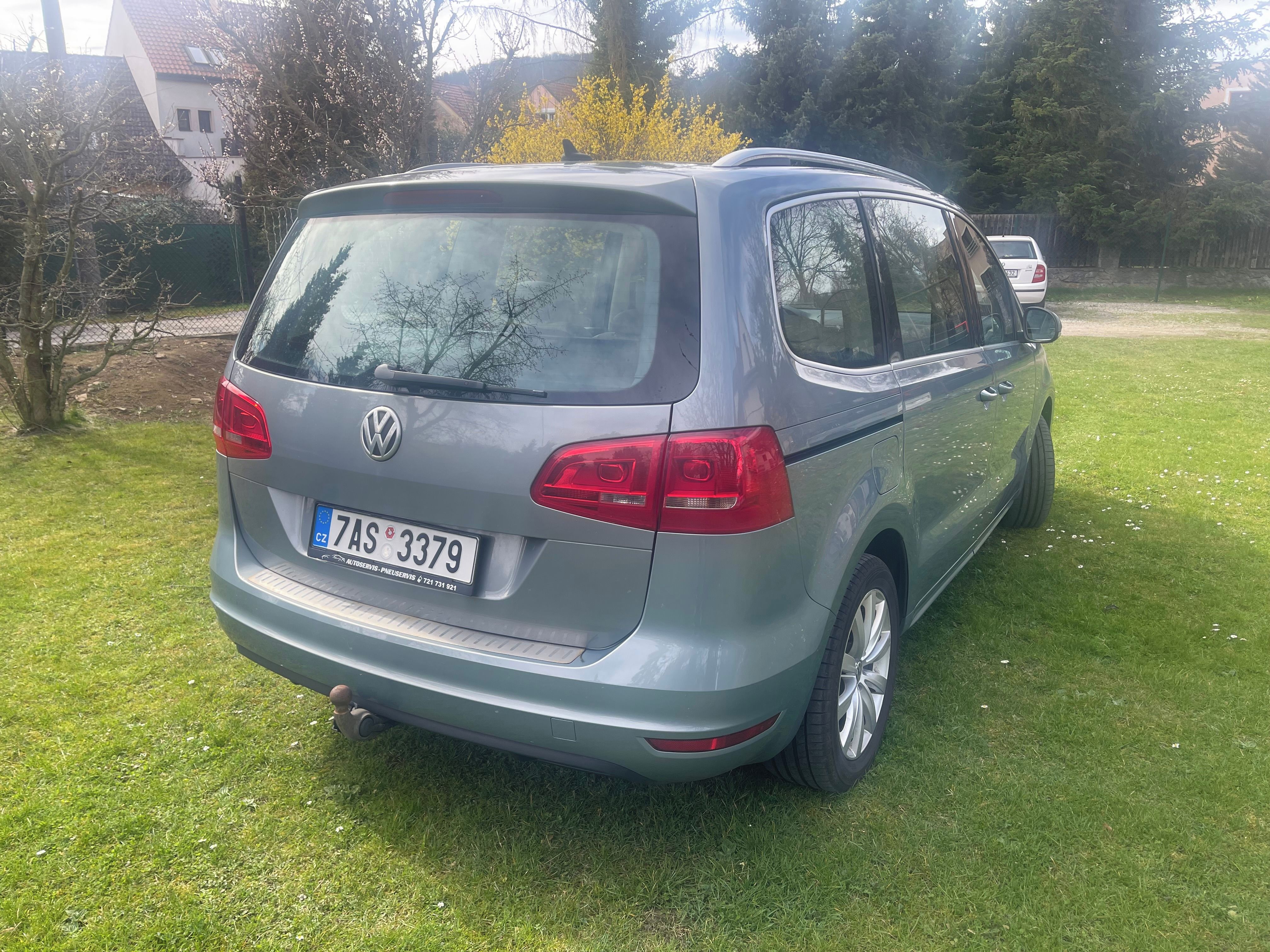 Volkswagen Sharan, 130kw, DSG, STK do 07/2027 - fotka 3