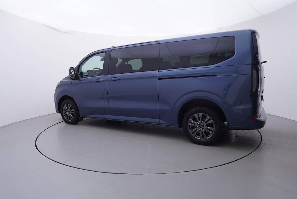 Ford Tourneo Custom, Titanium L2 2.0 EcoBlue 110 kW - fotka 3
