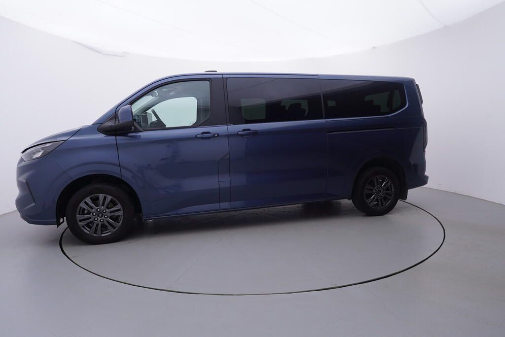 Ford Tourneo Custom, Titanium L2 2.0 EcoBlue 110 kW - fotka 2