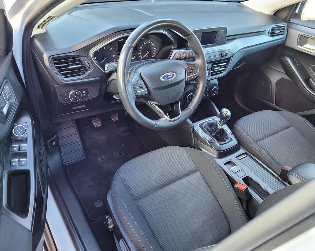 Ford Focus, Trend 1.5 70 kW - fotka 4