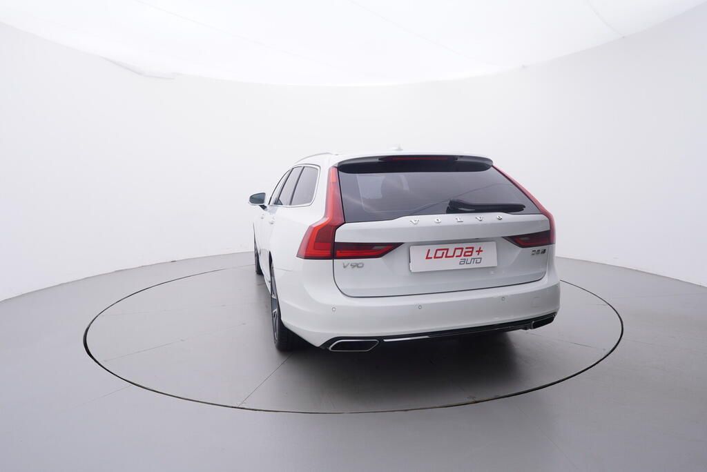 Volvo V90, Inscription 2.0 2.0 D5 173 kW - fotka 4