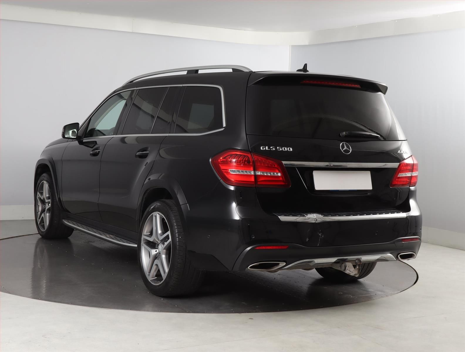 Mercedes-Benz GLS, 500 4MATIC, 4X4, Automat - fotka 4