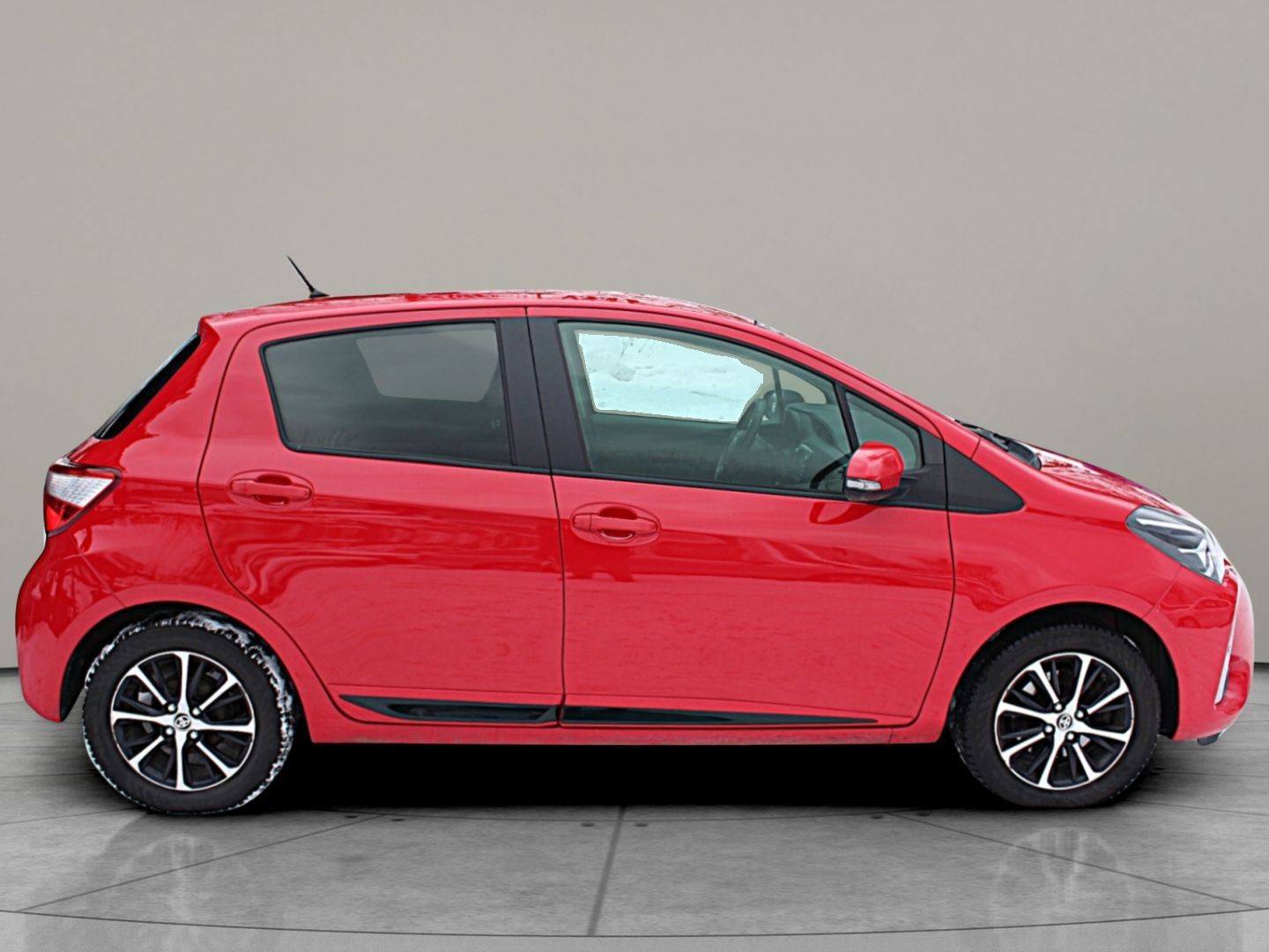 Toyota Yaris, 1.5i 82 kW - fotka 5