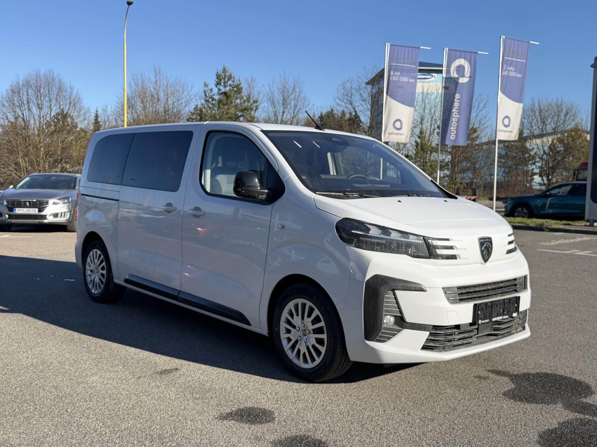Peugeot Traveller, Active L2 2.2 BlueHDi 150 MAN6 - fotka 6