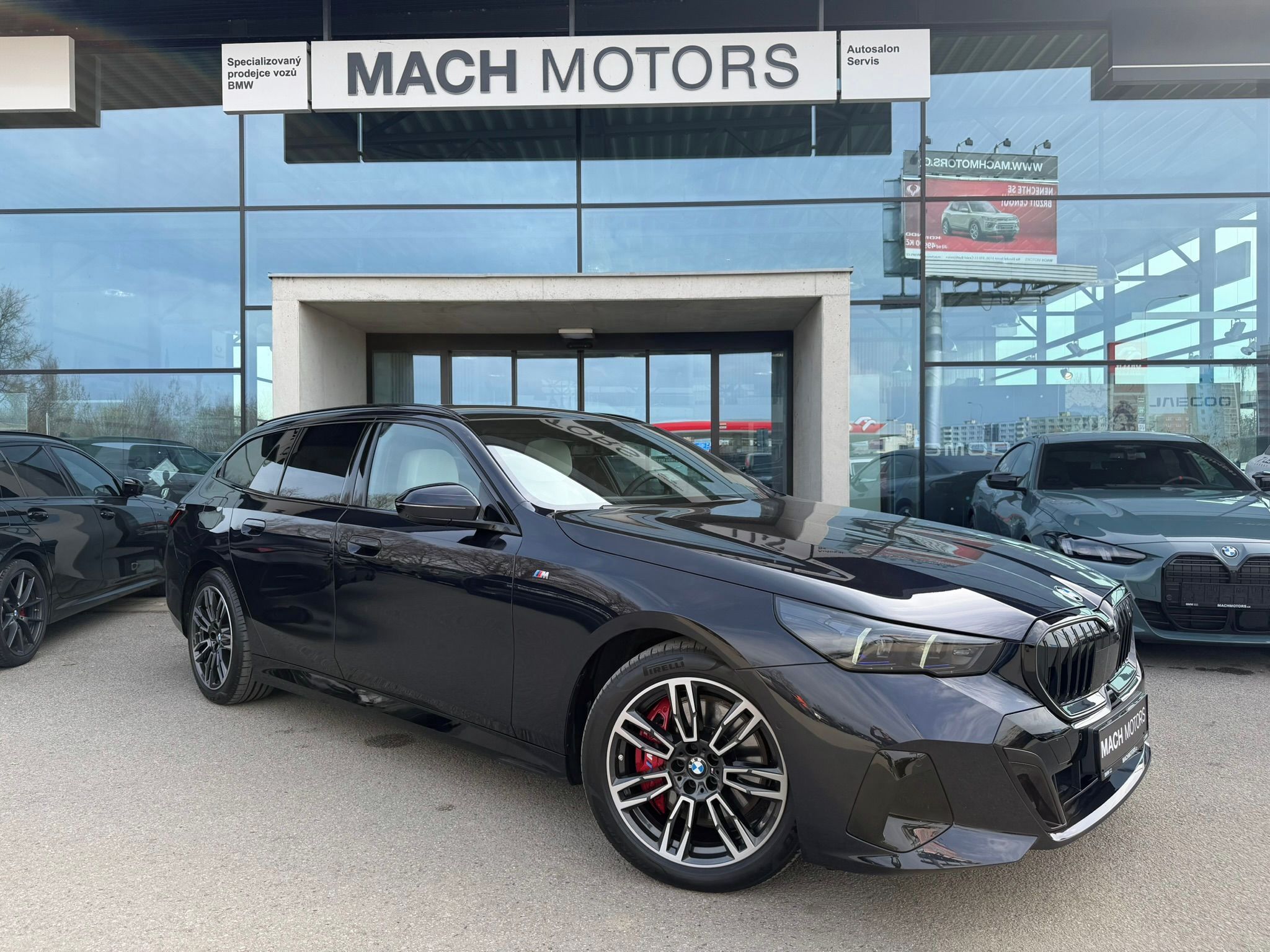 BMW Řada 5, 540dx Touring 10/2025 TOP - fotka 2