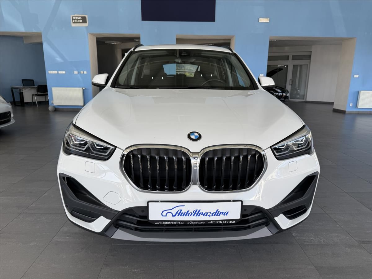 BMW X1, 1,5   SERVISKA,1.MAJ,sDrive,18 - fotka 2