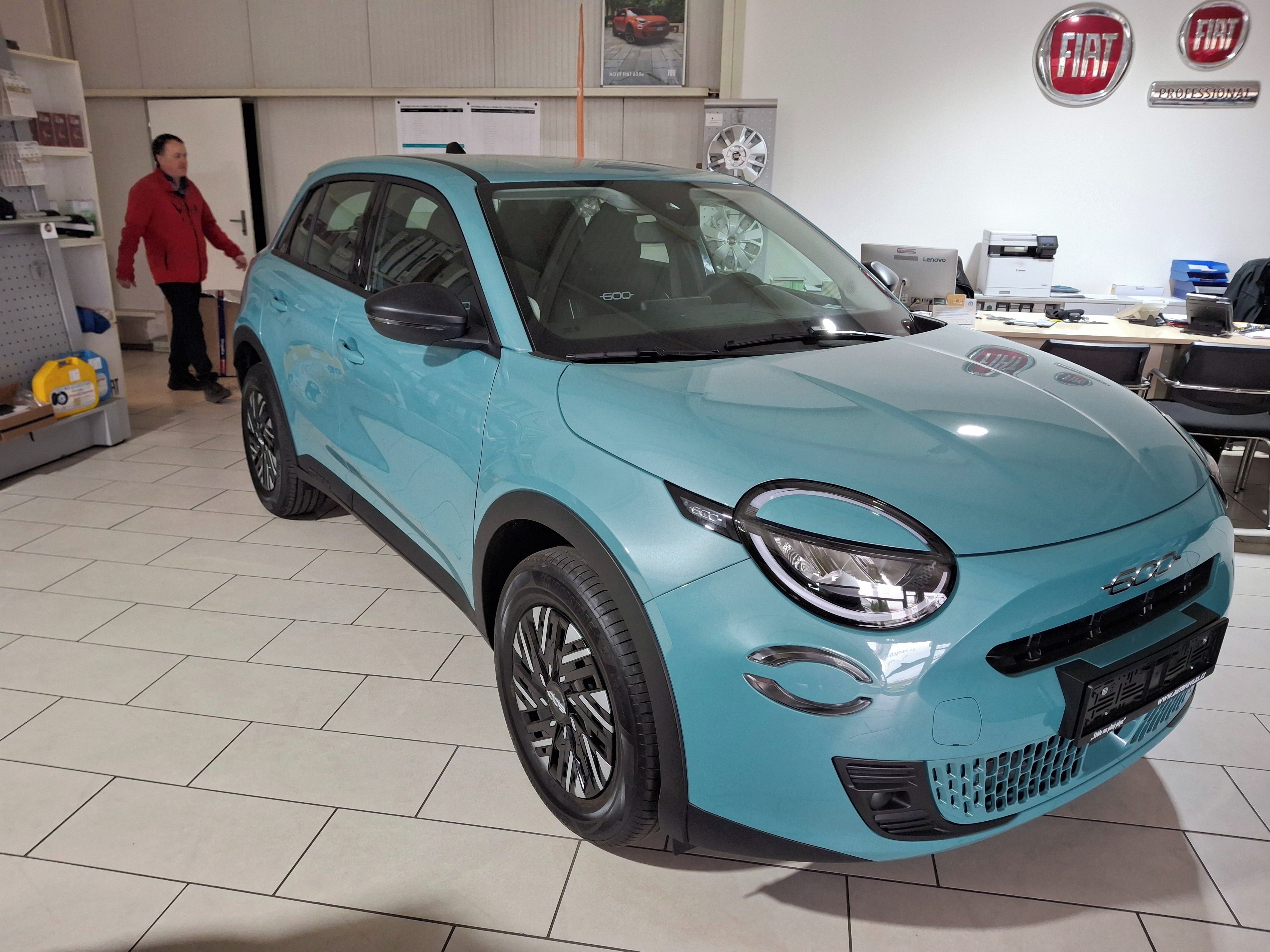 Fiat 600, Hybrid, 1.2T ( 100K ), automat - fotka 6