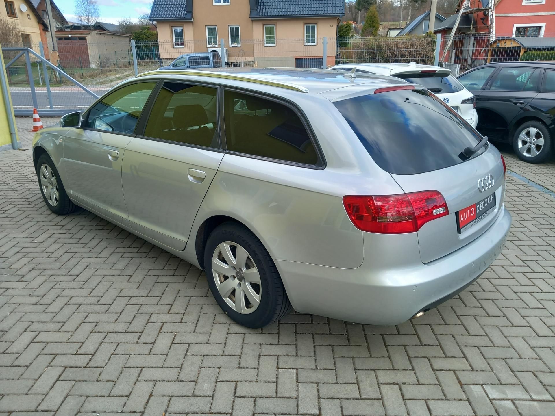 Audi A6, 2,7TDi V6 QUATTRO NAVI XENONY - fotka 5