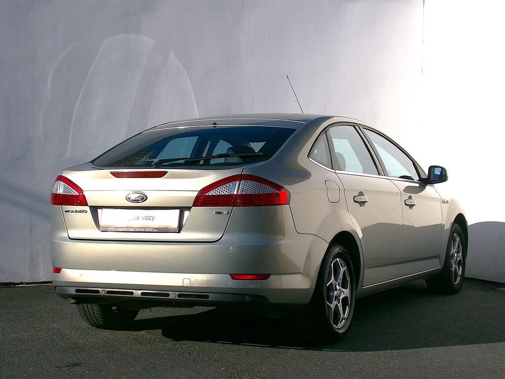 Ford Mondeo, Titanium 2.0 TDCi 103 kW - fotka 2