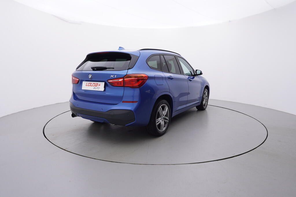BMW X1, M packet 1.5 100 kW - fotka 5