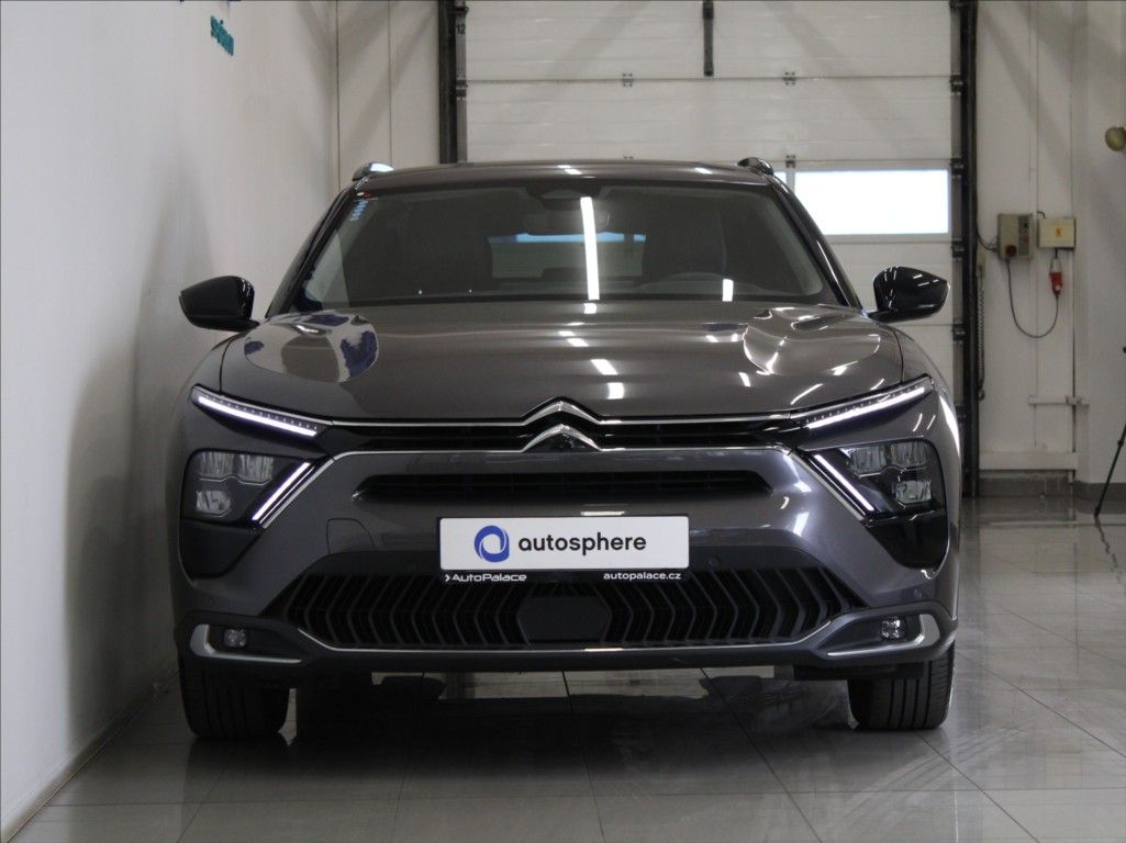 Citroën C5 X, 1,6 PureTech 133kW Shine 31tkm - fotka 2