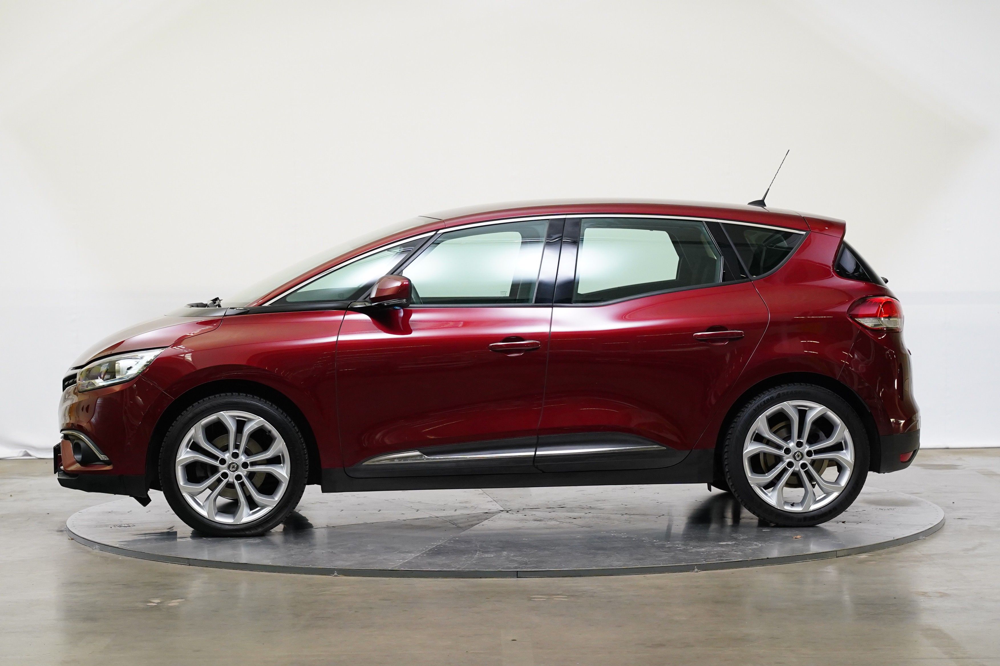 Renault Scénic, 1.2 TCe 85 kW Experience - fotka 3
