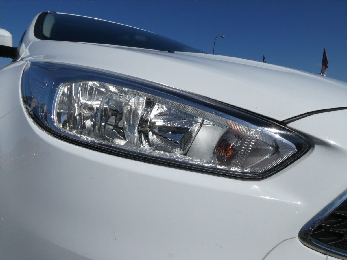 Ford Focus, 1,5 TDCi Combi,po servise+STK - fotka 5