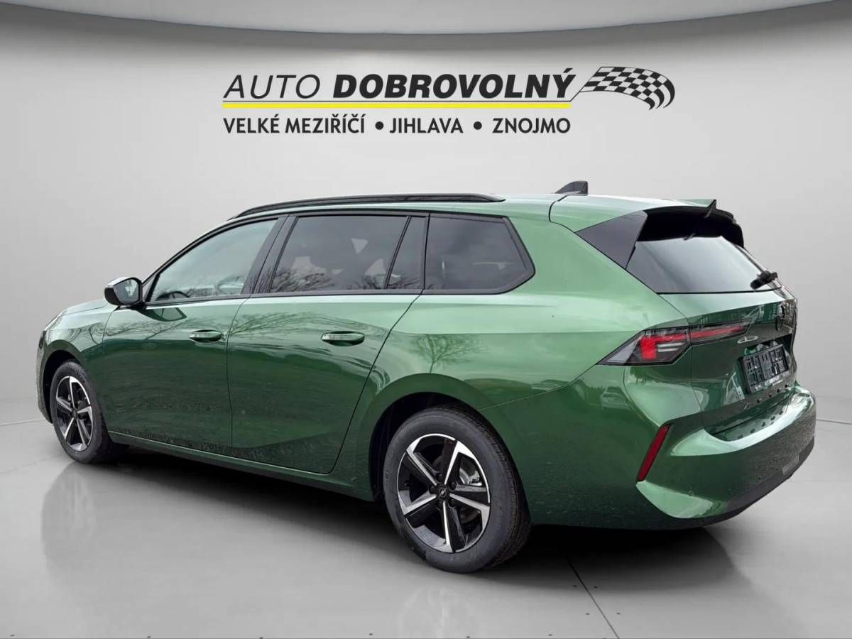 Opel Astra, Edition ST Hybrid 1.2 TURBO (1 - fotka 4