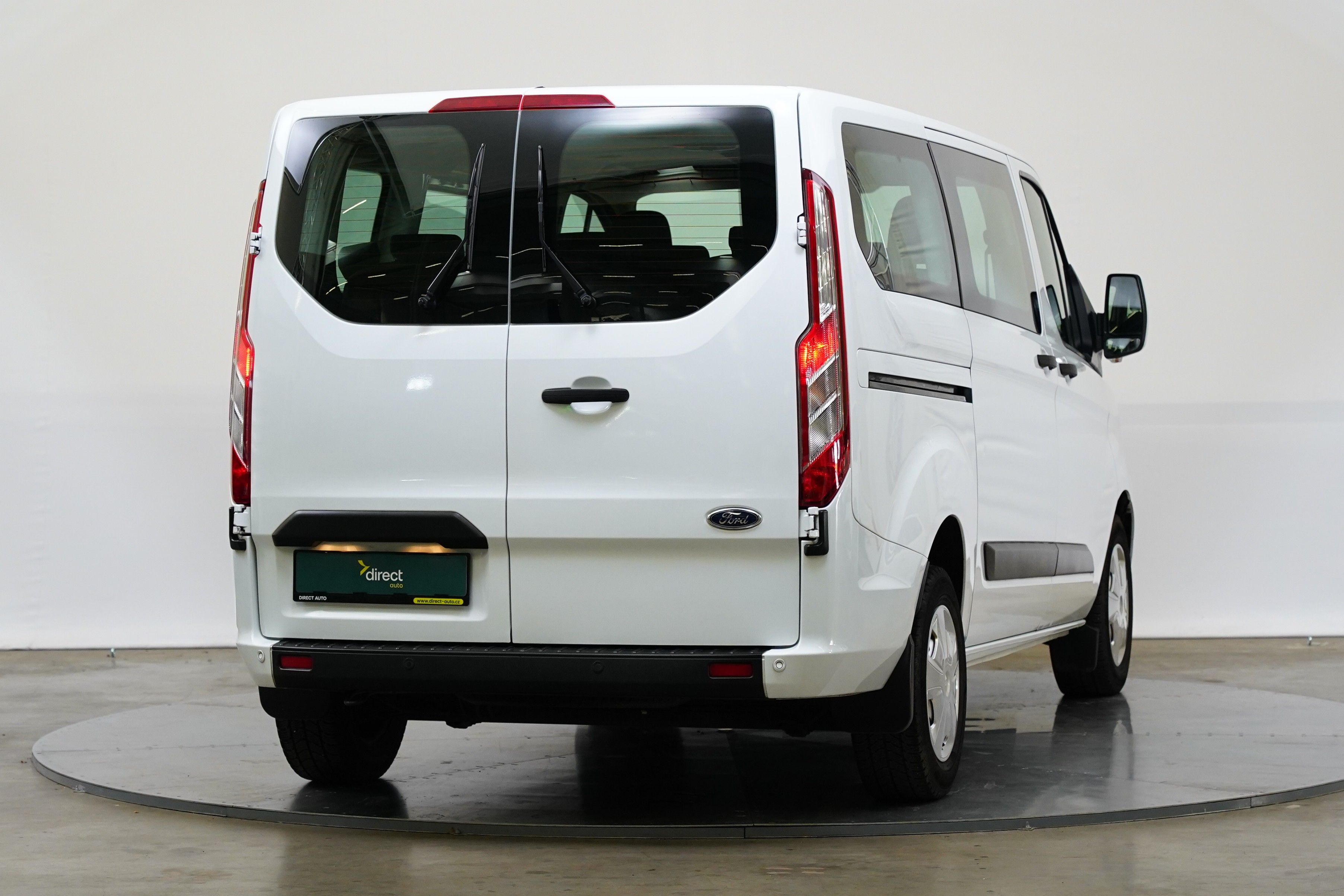 Ford Tourneo Custom, 2.0 TDCI 77 kW - fotka 2
