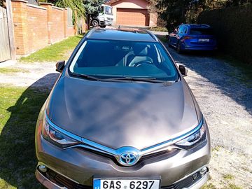 TS 1.8 Hybrid Executive 2018