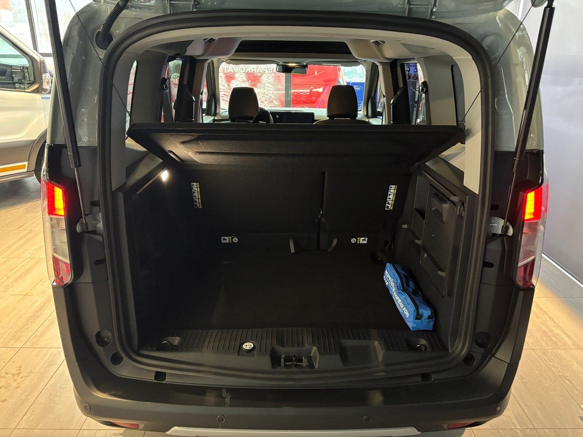 Ford Tourneo Courier, Active L1, 43 kWh Elektromotor - fotka 6