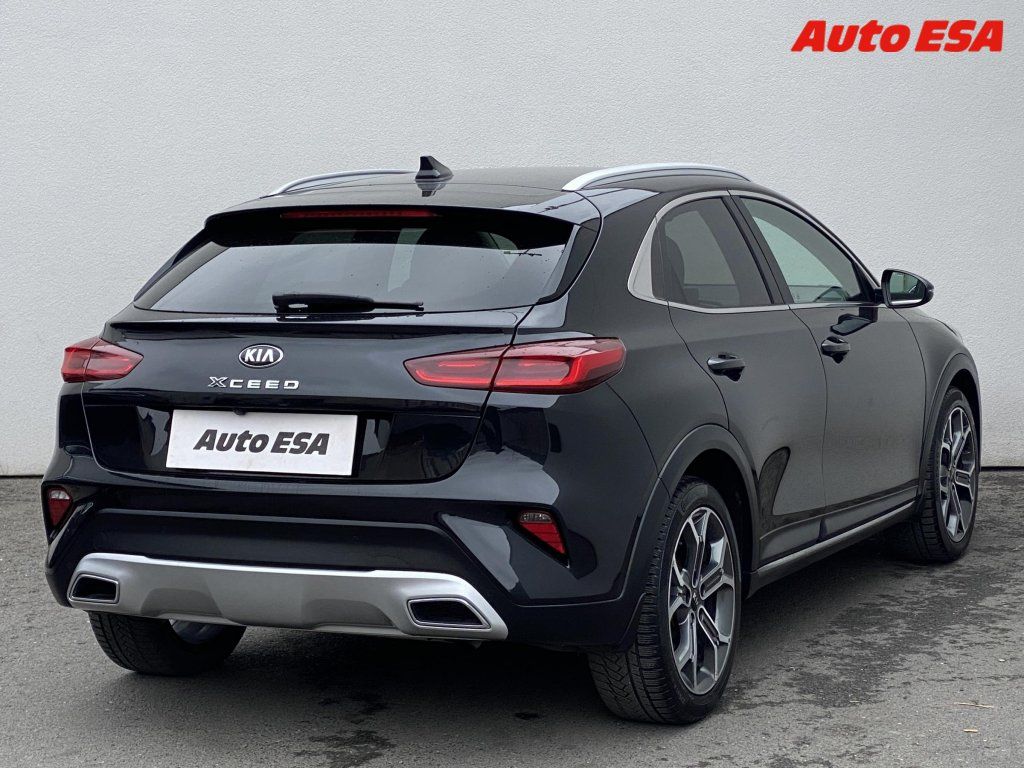 Kia Cee´d, 1.6 GDi,2.maj,ČR,AT. LED - fotka 4