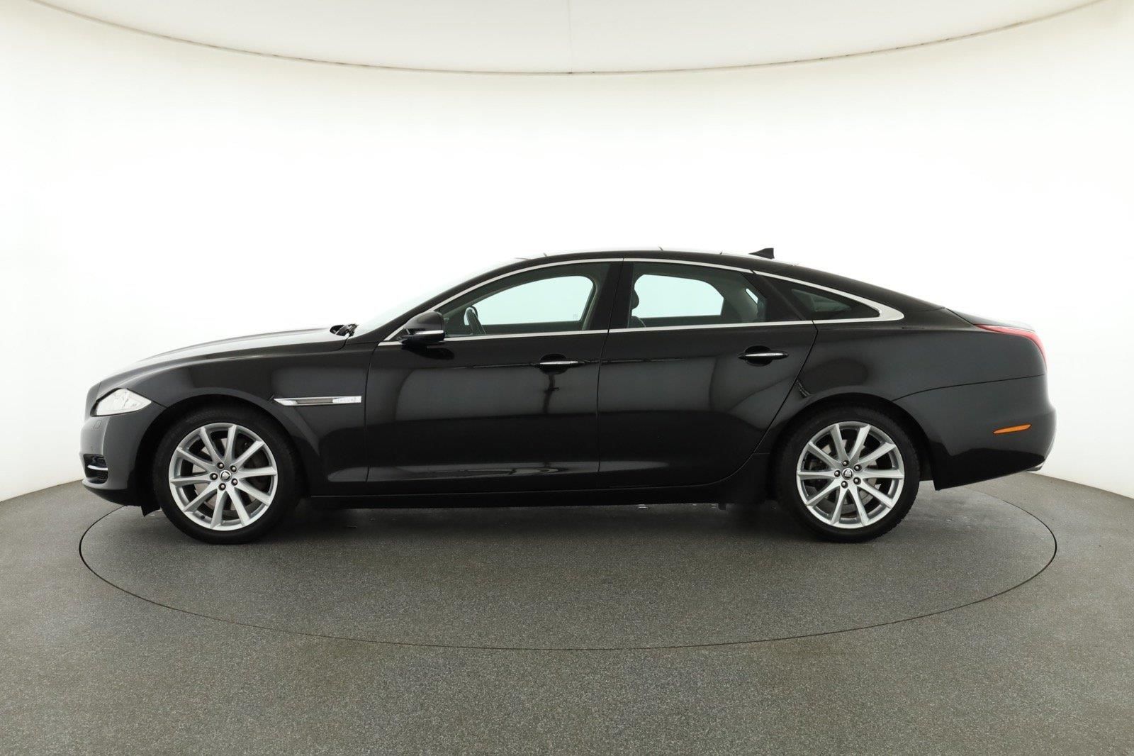 Jaguar XJ, 3.0 D, Automat, Serv.kniha - fotka 3