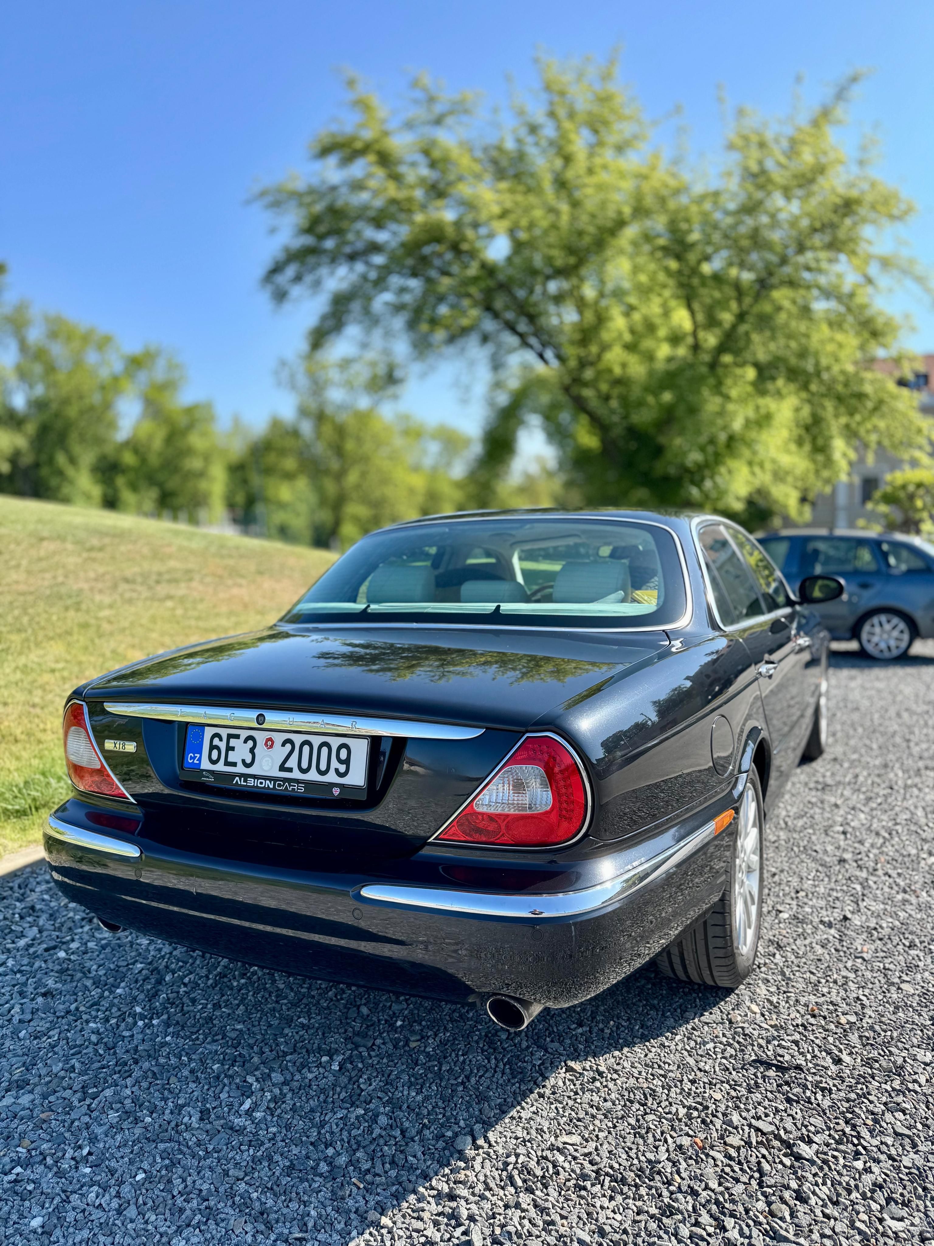 Jaguar XJ, XJ350 3,5l V8 - fotka 3